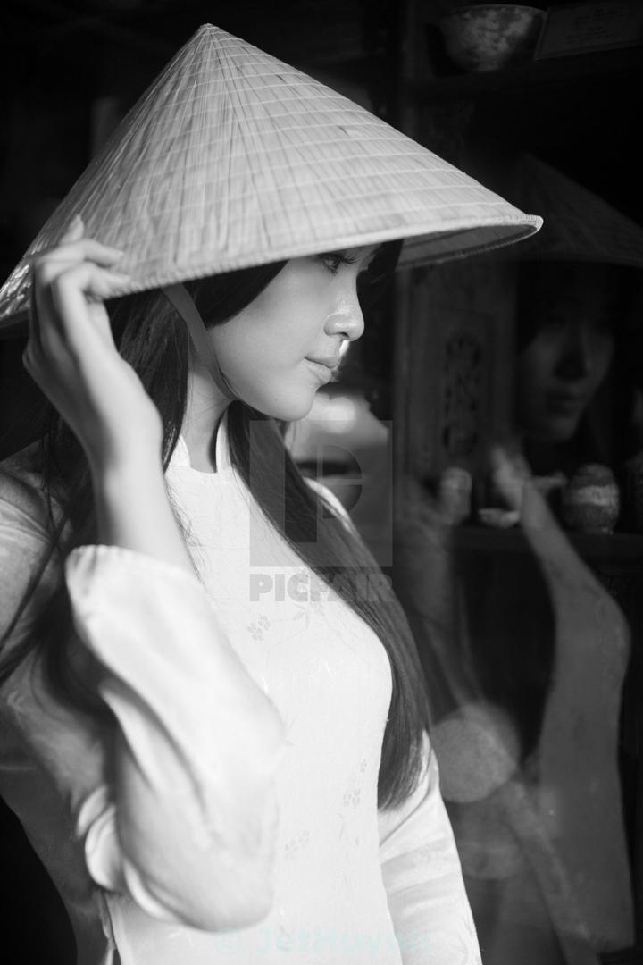 Từ