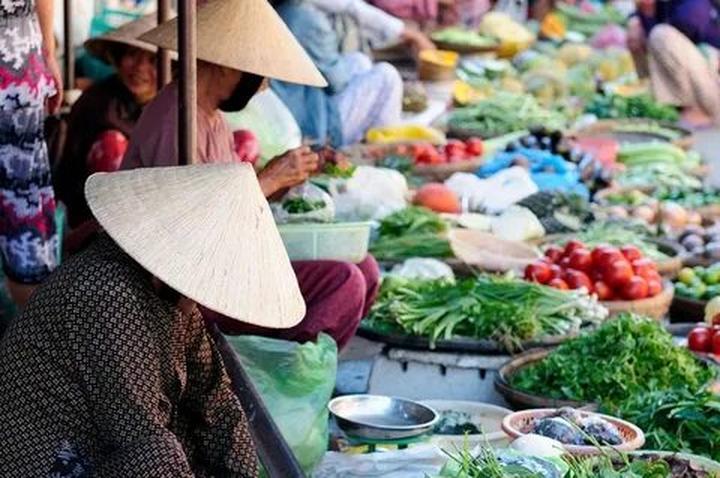 Tỏa Sáng Ngành Làm Đẹp: Xây Dựng Thương Hiệu Cá Nhân Với Hotspot Matrix